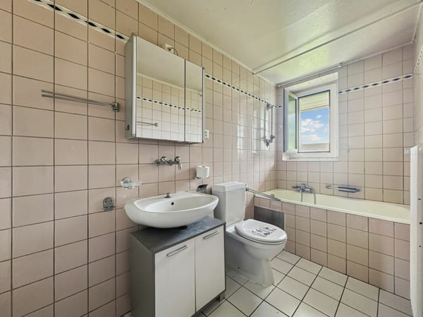 MAISON LOCATIVE DE 5 APPARTEMENTS AVEC ANNEXE INDEPENDANTE 24