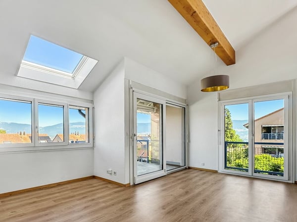 APPARTEMENT EN DUPLEX DE 5,5 PIECES DE 165 M2 AVEC BALCON 6