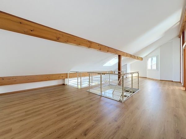 APPARTEMENT EN DUPLEX DE 5,5 PIECES DE 165 M2 AVEC BALCON 11