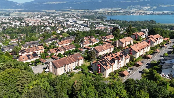 APPARTEMENT EN DUPLEX DE 5,5 PIECES DE 165 M2 AVEC BALCON 15