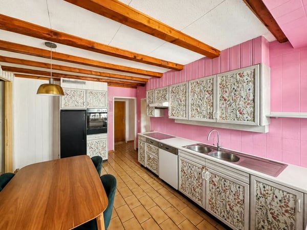 MAISON VILLAGEOISE MITOYENNE DE 2 APPARTEMENTS 4