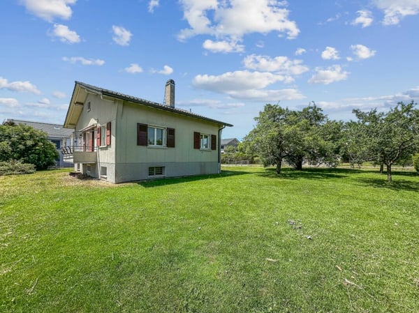PETITE MAISON A RENOVER, EN BORDURE DE ZONE AGRICOLE 1
