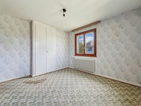 PETITE MAISON A RENOVER, EN BORDURE DE ZONE AGRICOLE 10