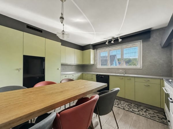 VIVEZ SUR UN ETAGE ! VILLA INDIVIDUELLE DE PLAIN-PIED ET COMBLES + UN STUDIO INDÉPENDANT 8