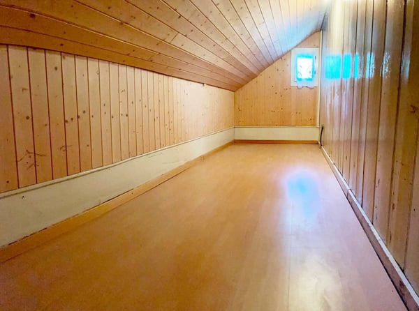 Jolie maison à rénover / transformer avec potentiel constructif additionnel 12