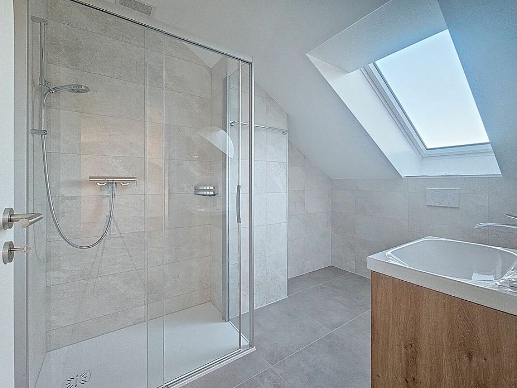 Très bel appartement de 4.5 pces neuf (Lot 9)