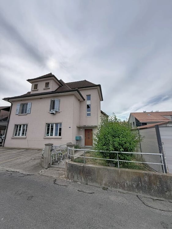 Charmante maisonnette triplex avec jardin