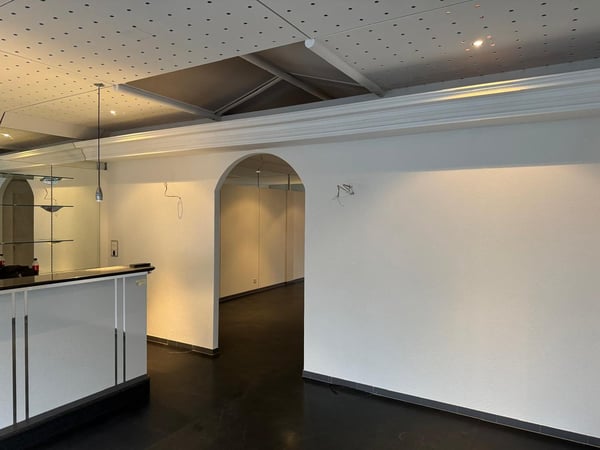 Magnifique local commercial d'environ 111 m2 5