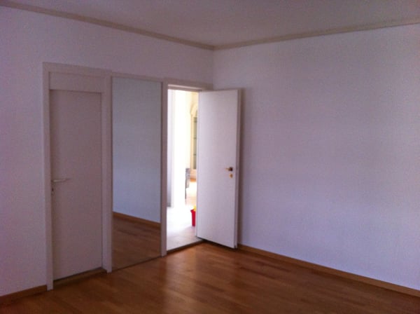 Très bel appartement de 2.5 pièces au 4ème étage 3