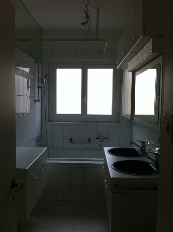 Très bel appartement de 2.5 pièces au 4ème étage 6