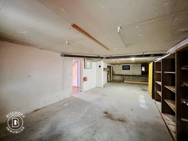 Charmantes Haus, das renovierungsbedürftig ist – sofort verfügbar 33