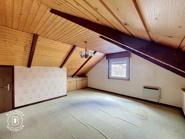 Charmantes Haus, das renovierungsbedürftig ist – sofort verfügbar 25