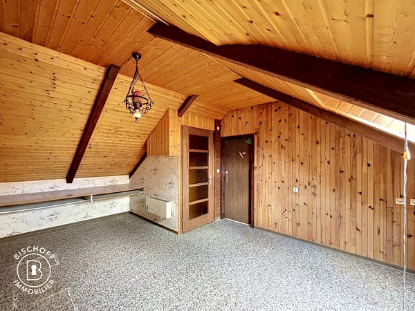Charmantes Haus, das renovierungsbedürftig ist – sofort verfügbar 23