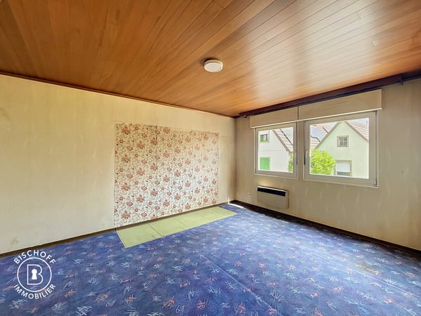 Charmantes Haus, das renovierungsbedürftig ist – sofort verfügbar 16