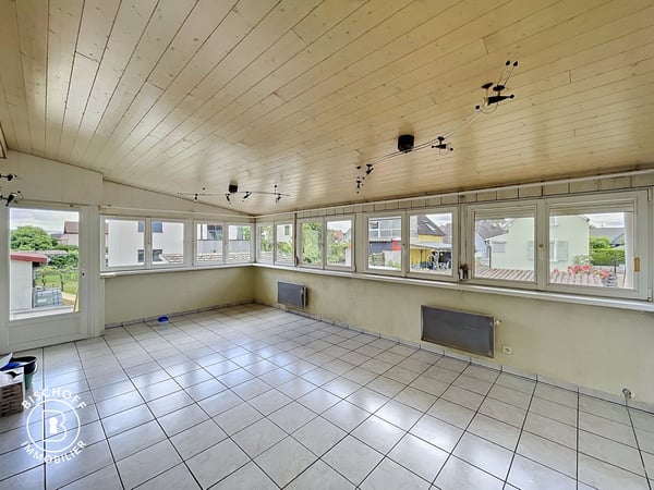Charmantes Haus, das renovierungsbedürftig ist – sofort verfügbar 10
