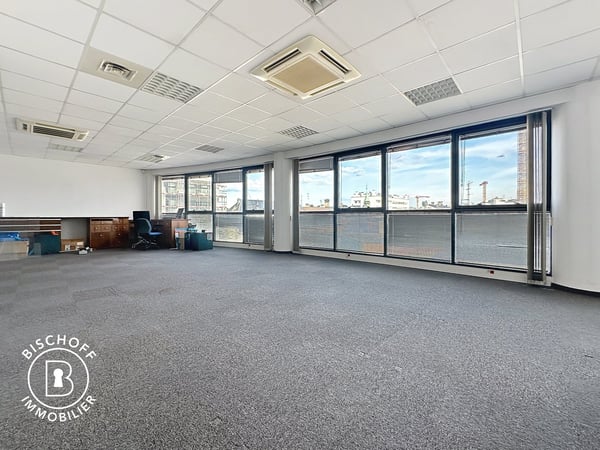 Moderne Bürofläche mit atemberaubendem Ausblick in Saint-Louis 1