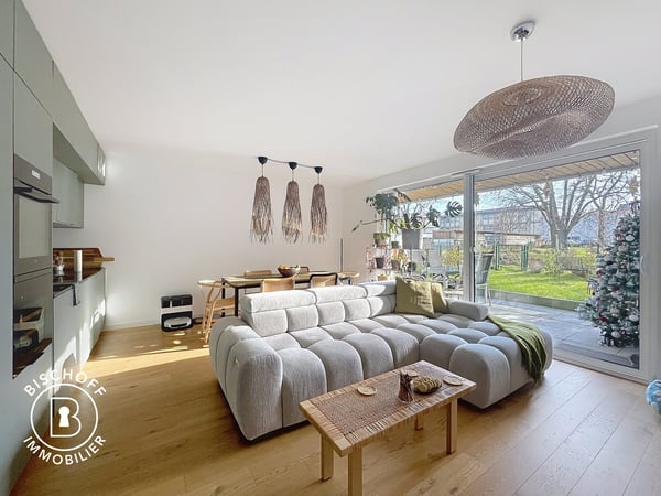 Außergewöhnliche Wohnung im Erdgeschoss 13