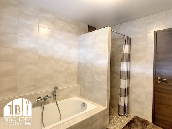 Helle 4-Zimmer-Wohnung mit Balkon und Aufzug in Village-Neuf – sofort verfügbar! 22