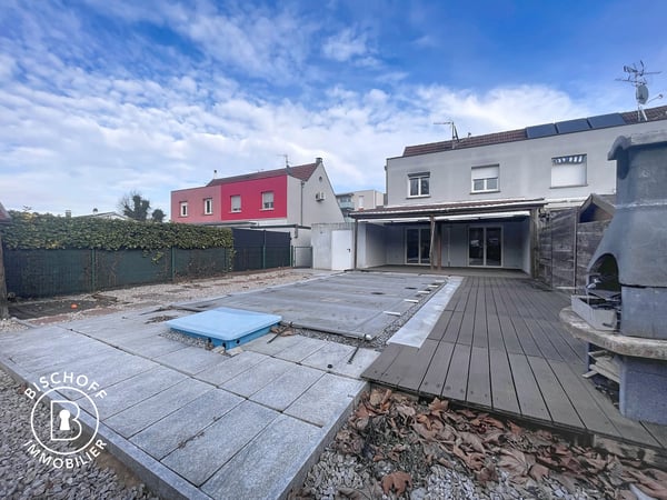 Haus mit Pool, nahe der Grenze 20