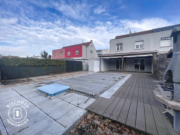 Haus mit Pool, nahe der Grenze 21