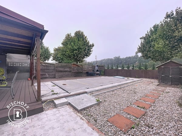 Haus mit Pool, nahe der Grenze 15