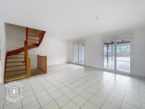 Haus mit Pool, nahe der Grenze 2