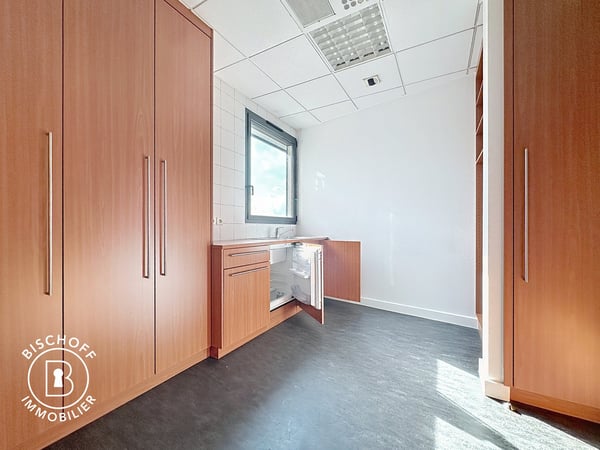 Moderne Bürofläche im Herzen von Saint-Louis 19
