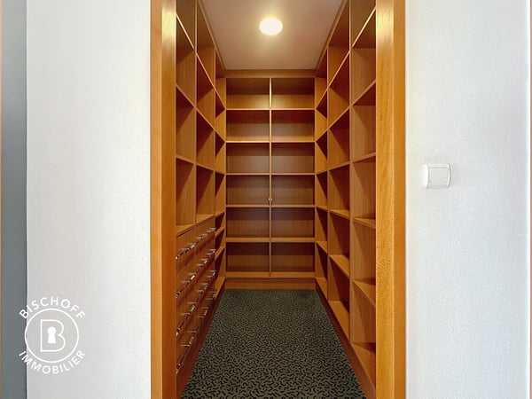Moderne Bürofläche im Herzen von Saint-Louis 12