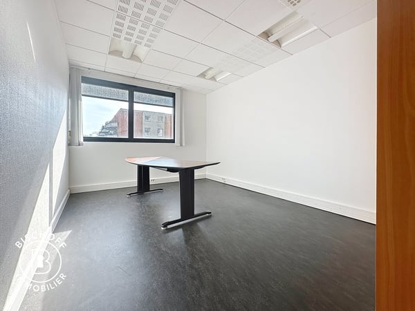 Moderne Bürofläche im Herzen von Saint-Louis 10