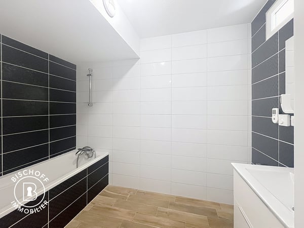 Moderne 3-Zimmer-Wohnung mit Balkon in Saint-Louis 16