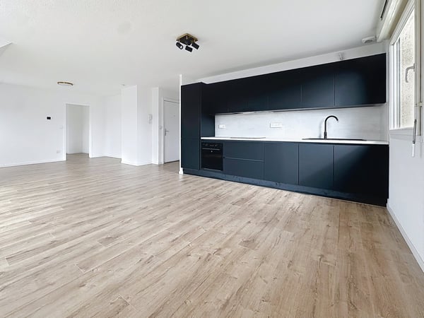 Wunderschöne 3-Zimmer-Wohnung, 2026 renoviert, freier Blick auf Basel 2