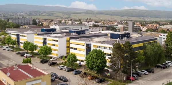83 m2 aménagés sur mesure - Espaces dédiés aux professionnels du bien-être et de la santé pour seulement CHF 233 par m2 /an 10