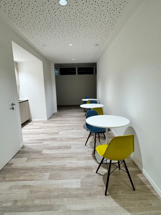 Vos ateliers industriels ou stockage - Dépôt - de 40 m2 à 230 m2 au prix de 210 CHF le m2/an 5
