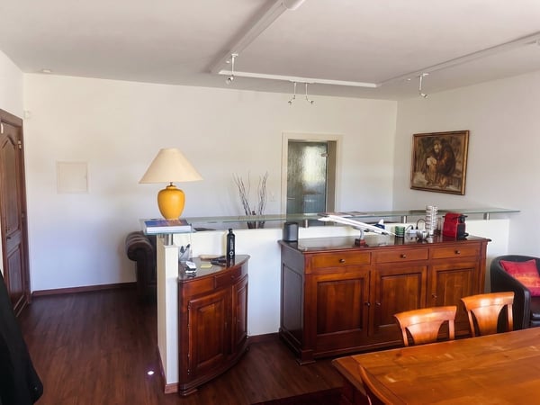 Magnifique bureau, belle adresse proche du lac 2