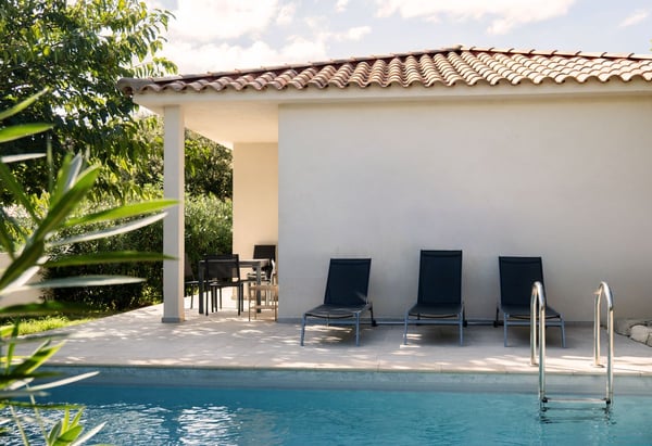 Corse du Nord - Aux portes de Saint-Florent - Magnifique opportunité - Deux villas, deux piscines, une infinité de possibilités 12