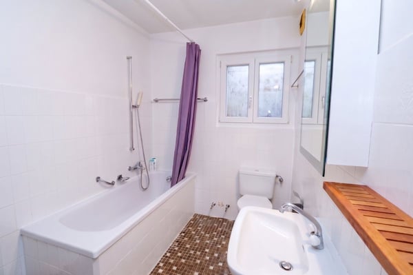 Appartement avec grand jardin et vue panoramique sur le lac 10