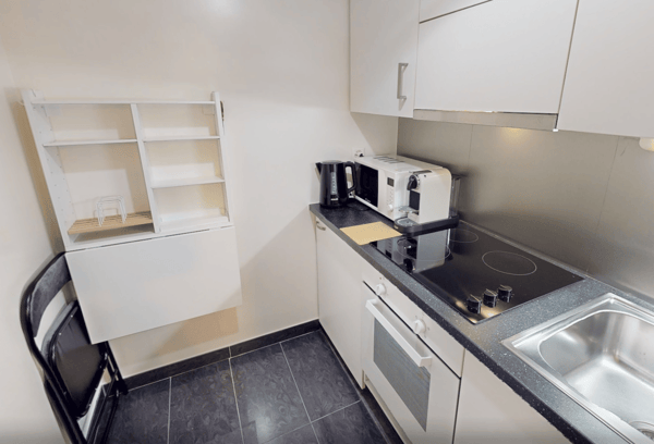 Comfortable Studio in Eaux-Vives | Washer, WiFi & Great Transport Links 13