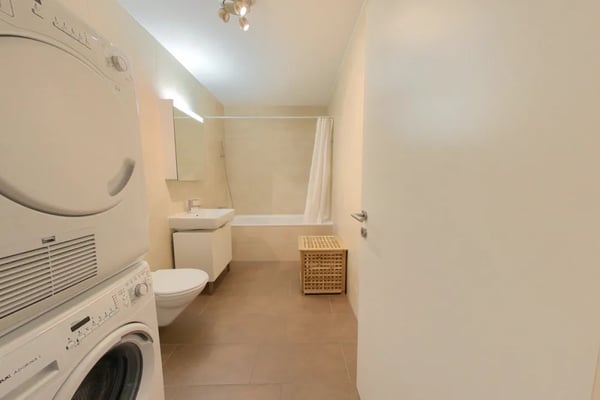 Charming 1-bed apartment with balcony in Morges 4