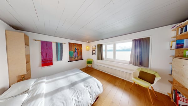 Charming 3 bedroom Lakeside House with Private Jetty - Buchillon! 17