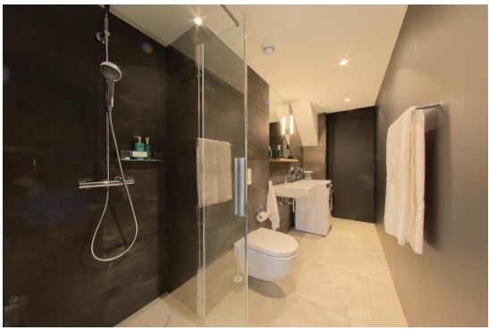 Exclusive Offer! Charming Duplex Apartment with Balcony in Lucerne 7