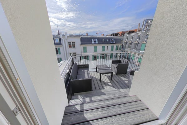 Rooftop spacious 2 Bedroom Apt with Balcony - Lausanne 3