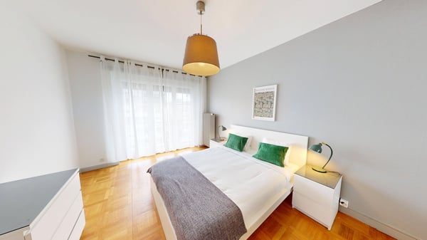 Lovely 1-bed with Balcony in Geneva's Charmilles District 10