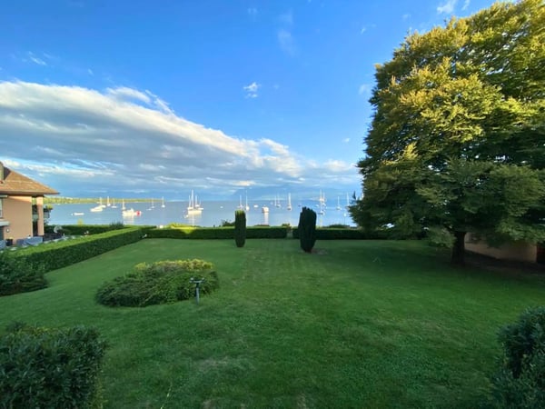 Premium 3-Bedroom, Balcony and Lake view - Parking Included 4