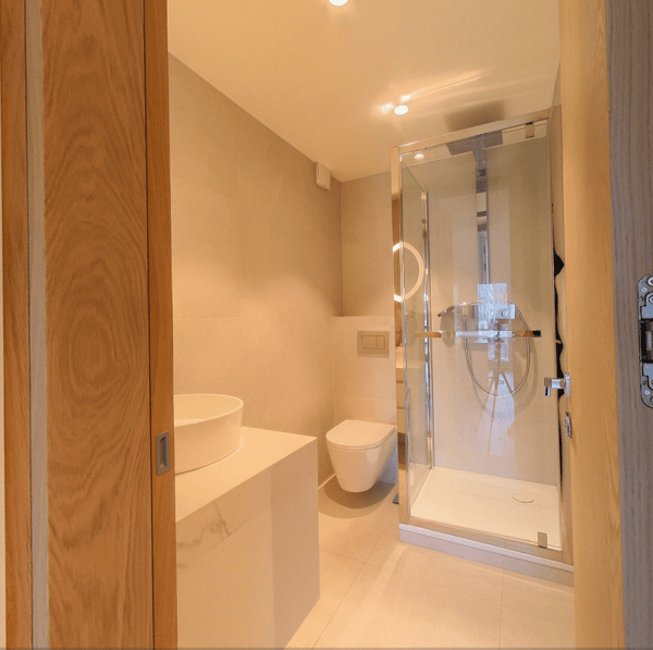 Premium 3-Bedroom, Balcony and Lake view - Parking Included 16