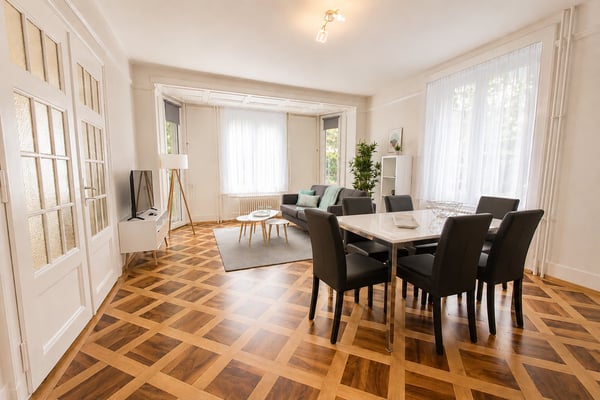 Spacious 17 m² 2-bedroom apartment - Montchoisi, quiet residential area. 2