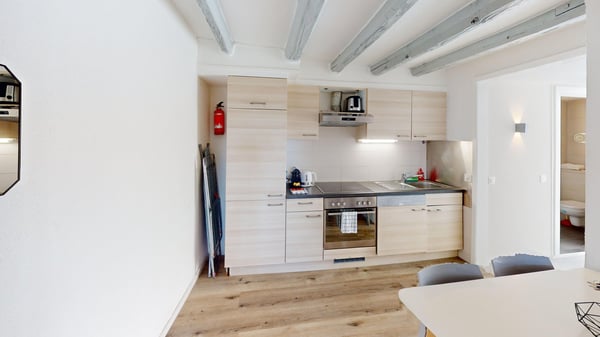 Modern & Spacious 1-Bedroom Apartment - Excellent Location near Union Prilly 7