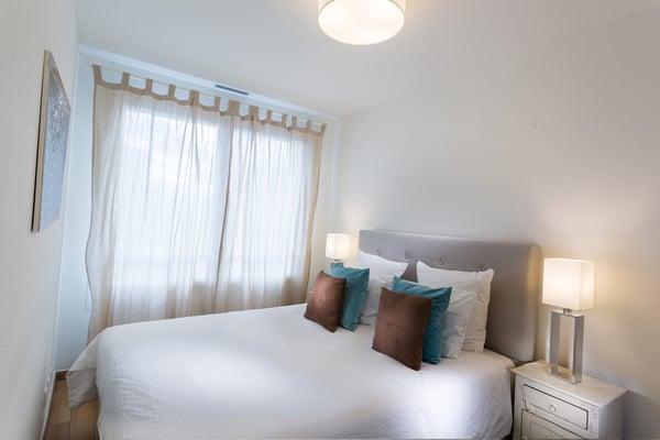 Furnished 1-bed apartment with balcony / Charmant appartement 1 chambre meublé avec balcon à Nyon 4