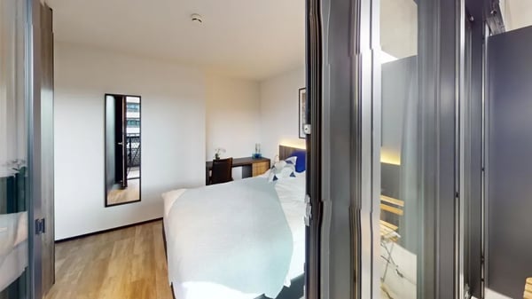 Stylish Furnished 2-Room Apartment with Balcony 3