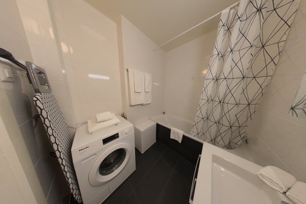Appartement meublé 85 m2 au centre de Genève 7