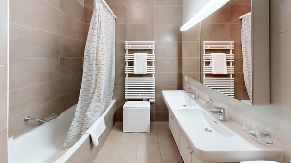 Elegant & Very Central 2 Bedroom Apartment with Stunning Brick Features 22